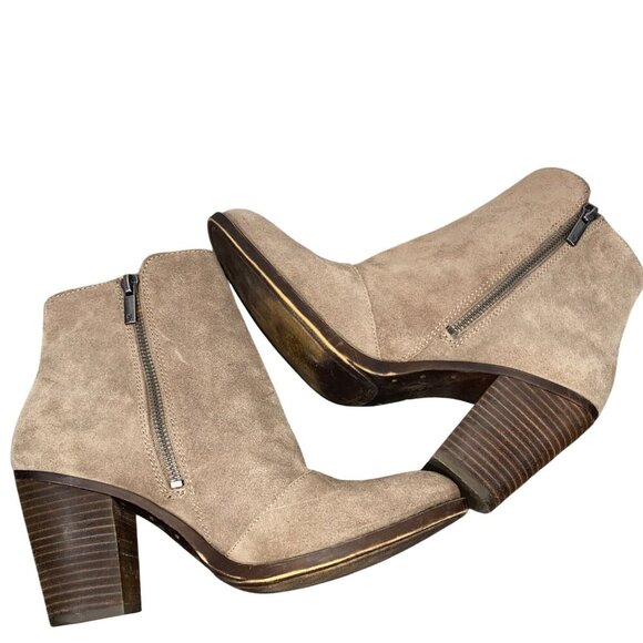 Lucky Brand Eleanor Taupe Suede leather Ankle Boots Embroidered Detail Stacked 9 - Picture 7 of 13